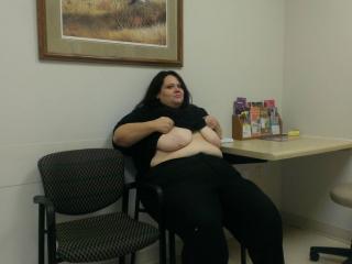Steph falashing me at the doctors office 4 of 5