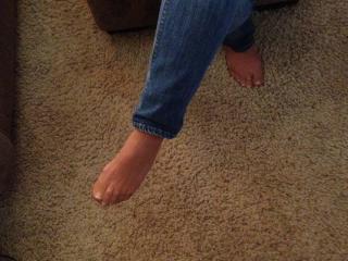 My candid pantyhose feet in jeans 1 of 20