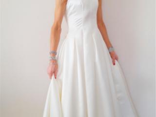 35 Alessia Travestita Wedding Dress 11 of 20