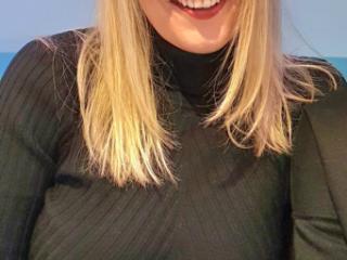 UK Blonde 9 of 18