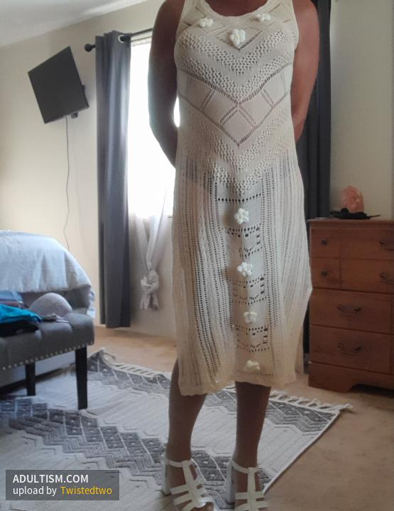 Image 2 of 20