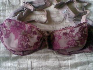 Bras. 13 of 20