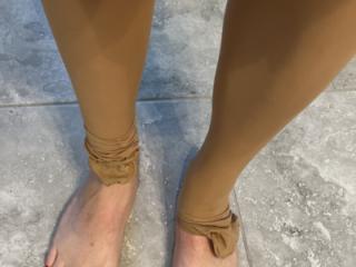 Cum on my toes 2 of 5