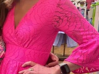 Pretty and Petite 2 of 6