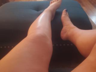 Legs, Feet, Ass & Tits on This Lazy Day 7 of 9