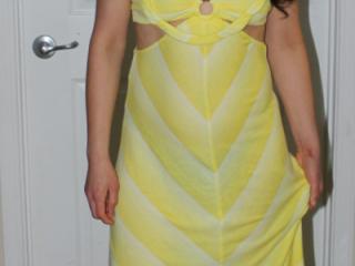 Yellow dress 4 of 16