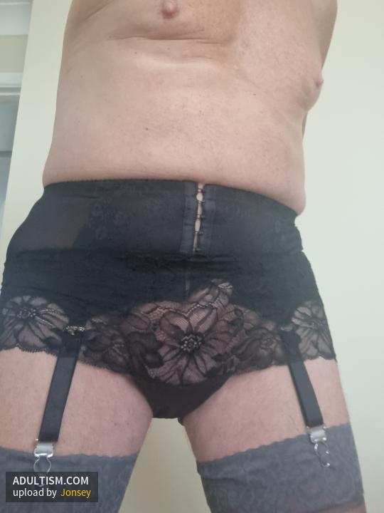 Image 3 of 6