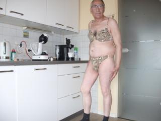 DWT / crossdressing just for fun 4 of 5