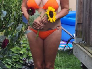 Legs, summer sunflower 8 of 19