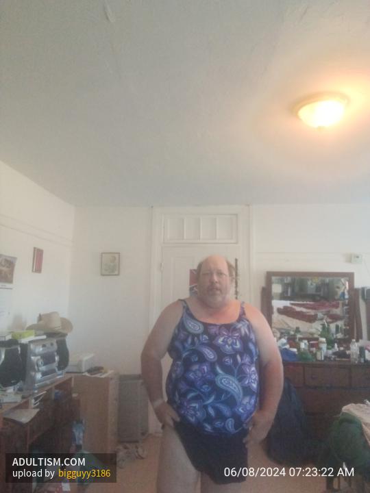 Image 4 of 20