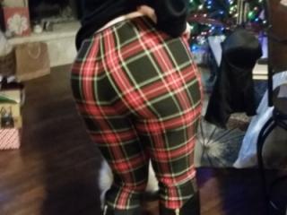 Checkered pants Milf 18 of 20