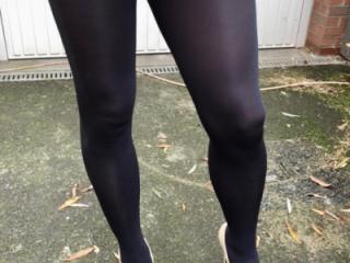 Outdoors in Tights 8 of 20