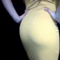 Yellow dress latina