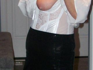 Dressing for Girl's Night Out 9 of 19