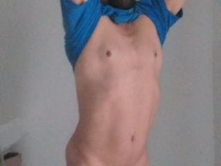 I'm a guy with a tiny cock. 5 of 16