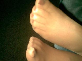 My hubby loves my small hosed feet