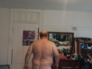 61old what hurt knee looks like other pics 3 of 8