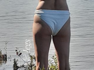 Legs, Lady on the Lake 13 of 18