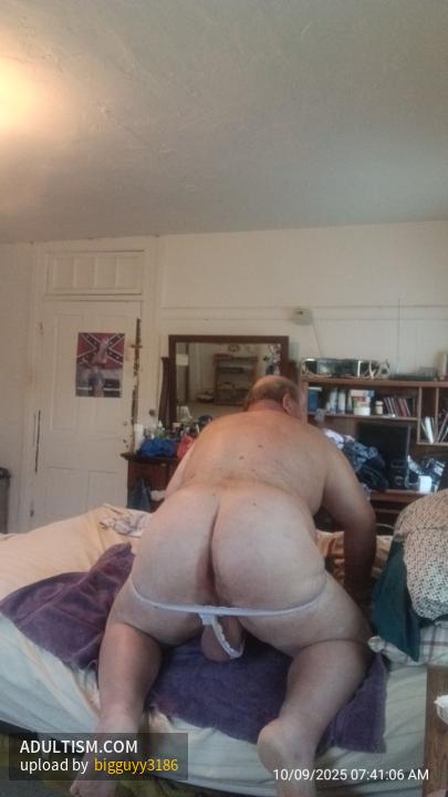 Image 2 of 12