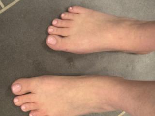 Wife’s pretty toes 3 of 6