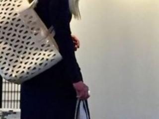 Pretty and Petite 3 of 6