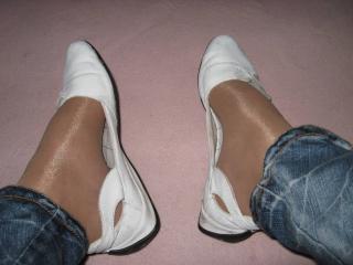 Ballerinas with jeans and nylons !! 15 of 20