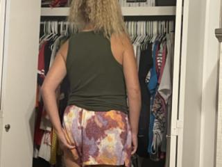 Part 2: Catching a sexy wife changing shorts! 10 of 16