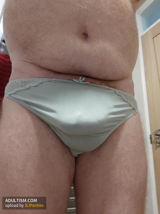 Image 4 of 4